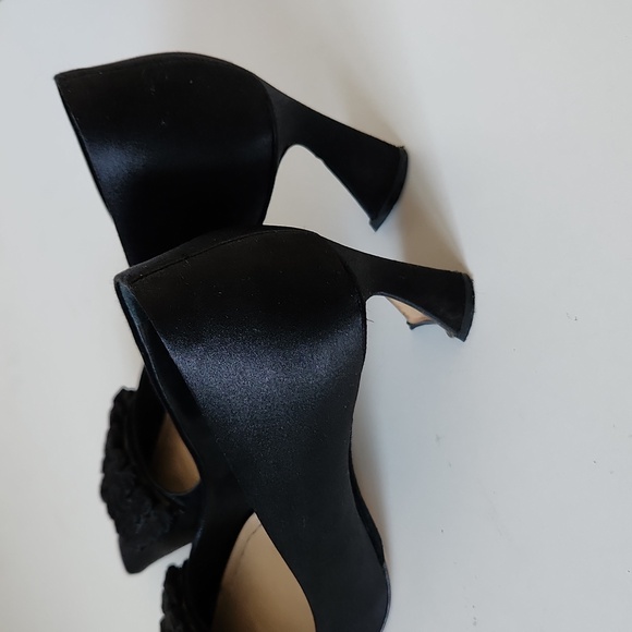 CHRISTIAN DIOR | Rosette heels black satin sz 39.5 - Picture 4 of 8